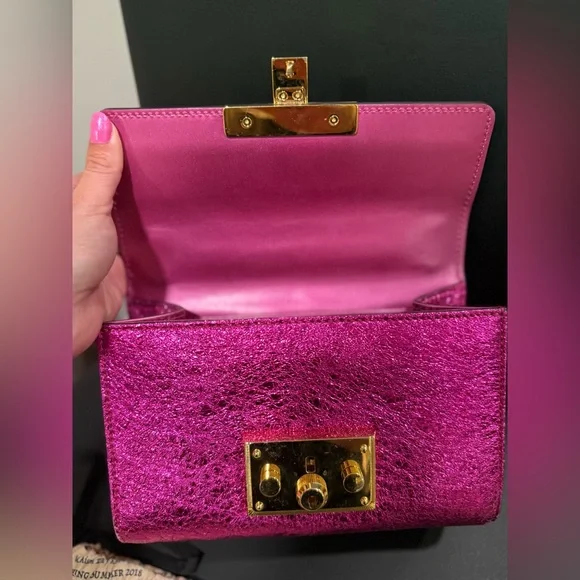 SOLD
Limited Edition Authentic Gucci Metallic Pink Galassia  Padlock - Picture 8 of 15